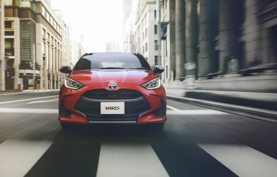  Toyota Yaris Hybrid 2020 года  (JP) (фото 25 из 25)